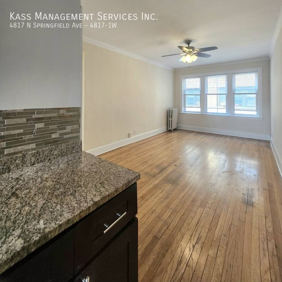 Apartment for rent at 4817 N Springfield Ave #1W, Chicago, IL 60625