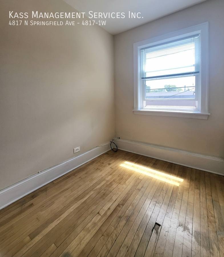 Apartment for rent at 4817 N Springfield Ave #1W, Chicago, IL 60625
