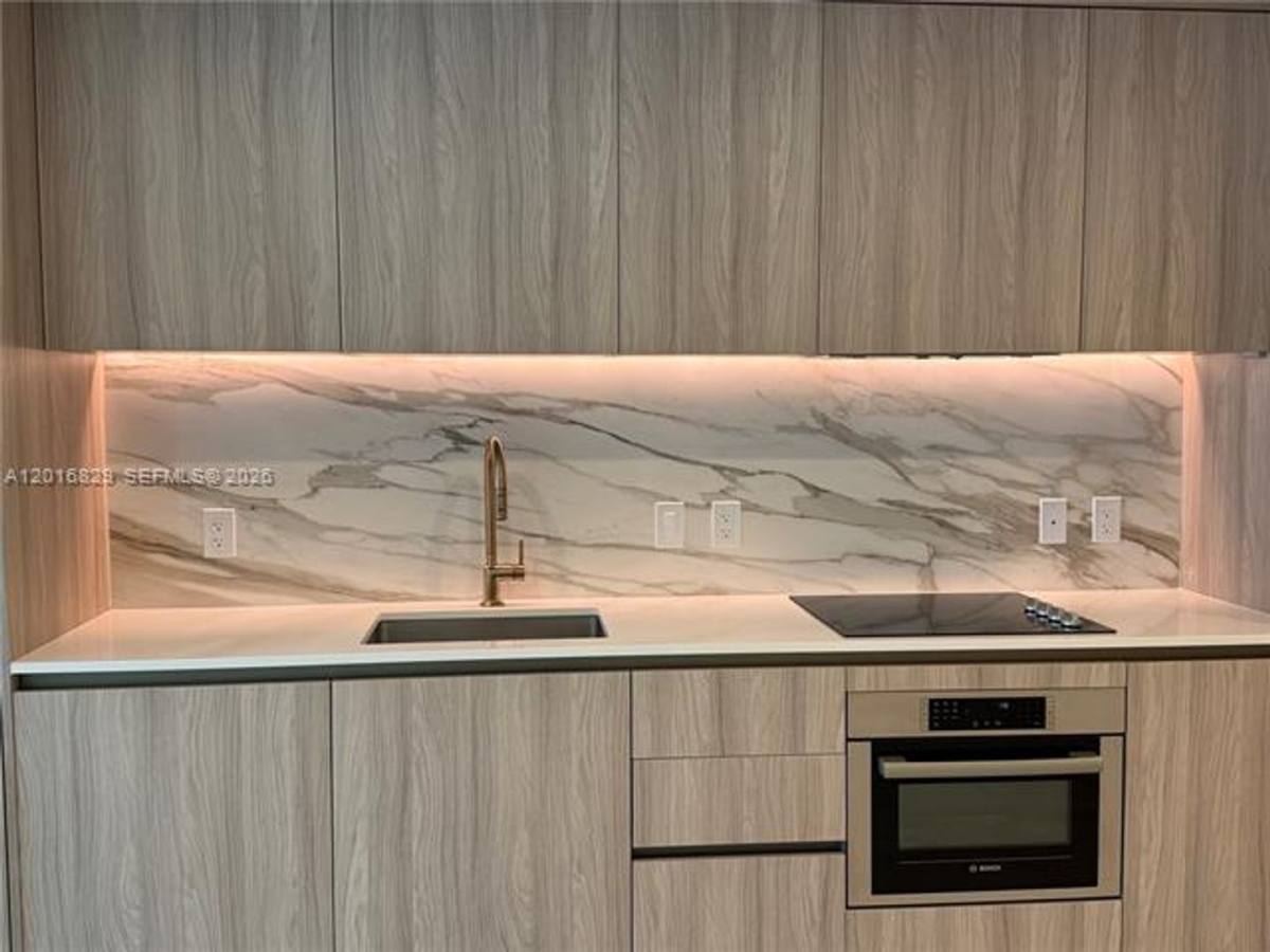 Apartment for rent at 77 SE 5th, Miami, FL 33131