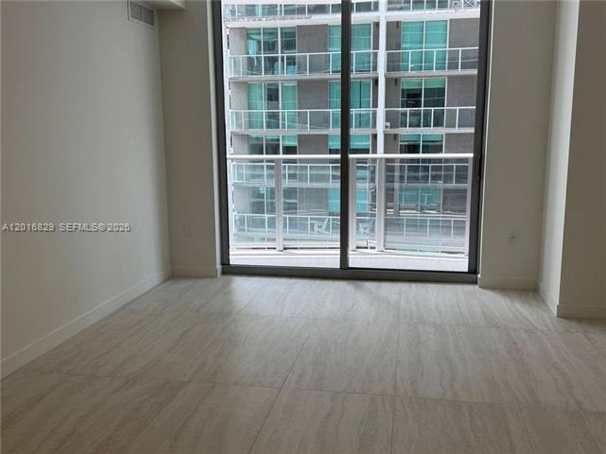 Apartment for rent at 77 SE 5th, Miami, FL 33131