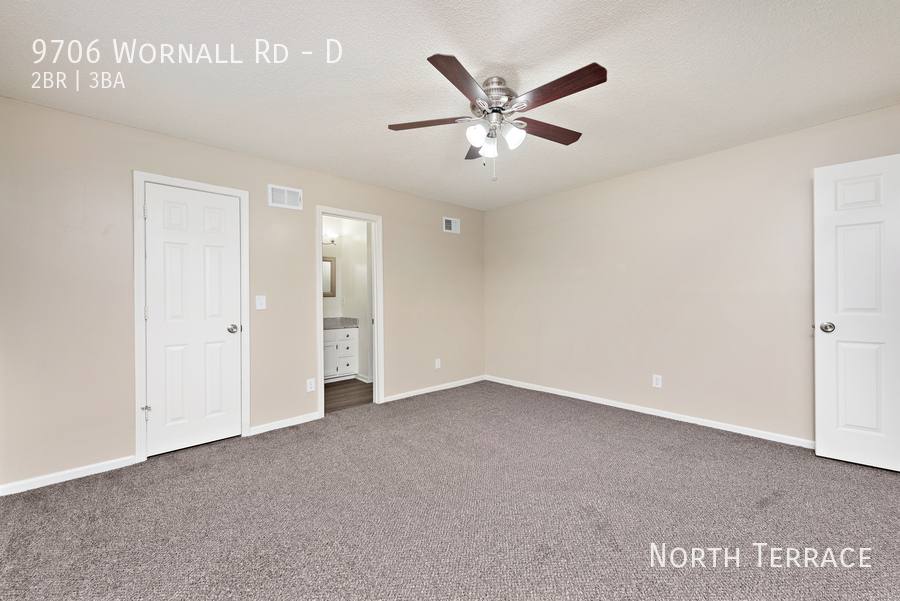 Townhouse for rent at 9706 Wornall Rd #D, Kansas City, MO 64114