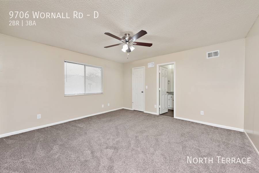 Townhouse for rent at 9706 Wornall Rd #D, Kansas City, MO 64114
