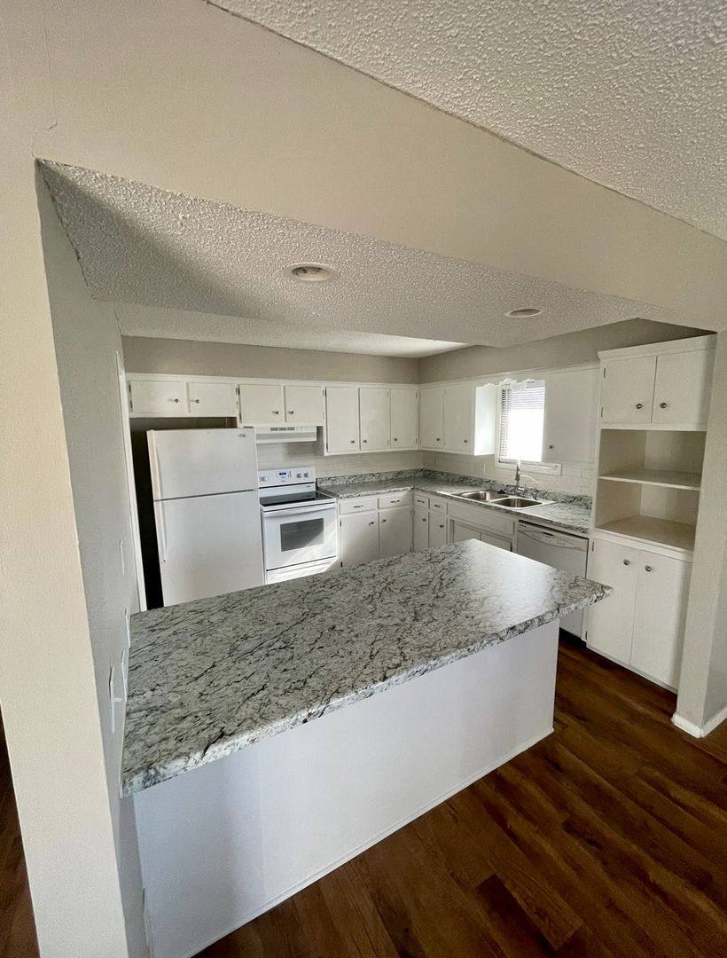 House for rent at 2525 N Bleckley St, Wichita, KS 67220