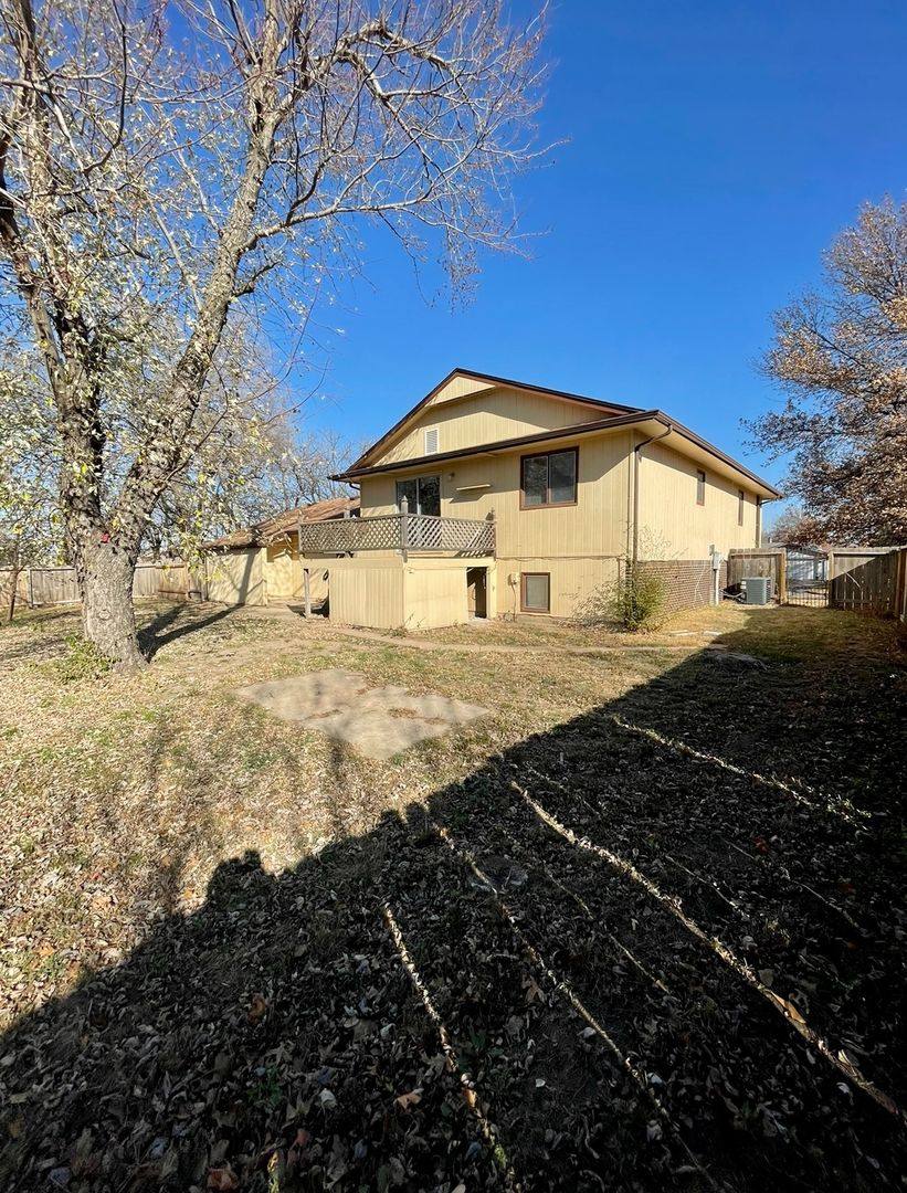 House for rent at 2525 N Bleckley St, Wichita, KS 67220