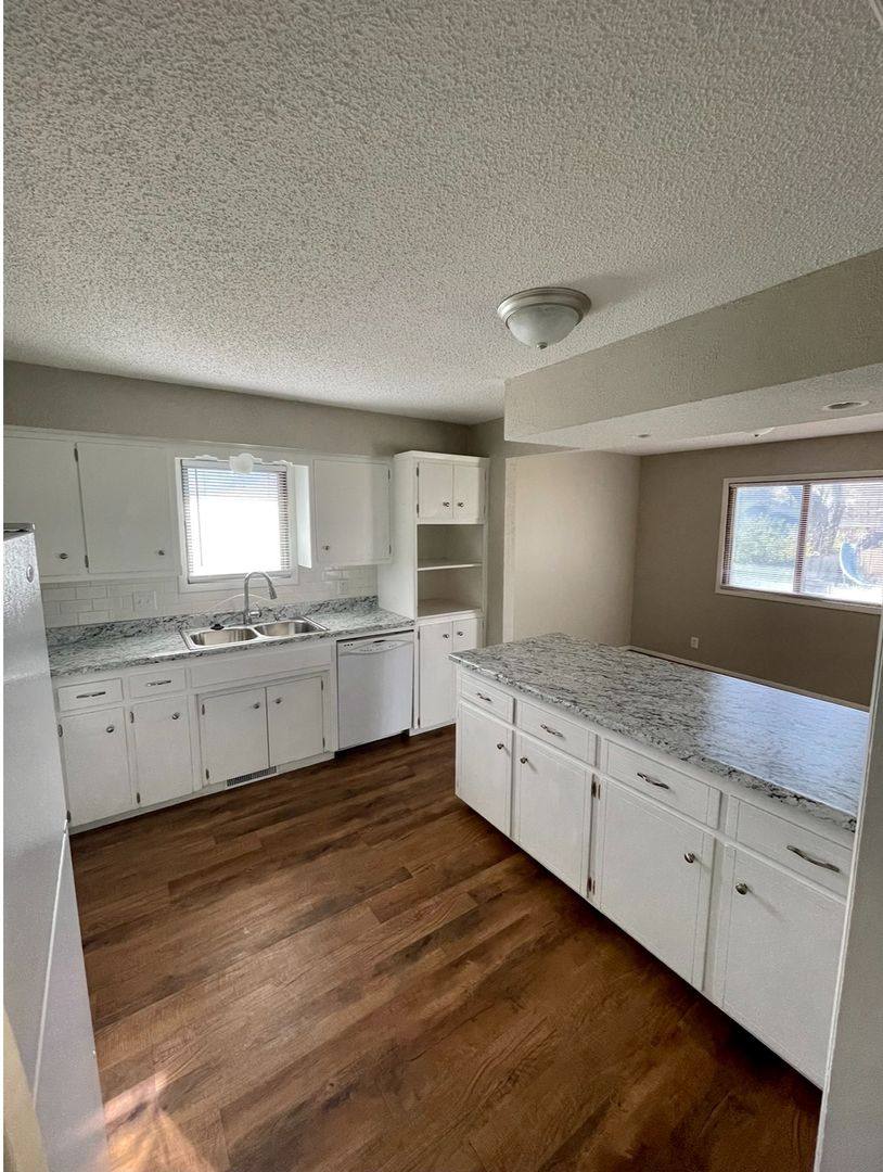 House for rent at 2525 N Bleckley St, Wichita, KS 67220