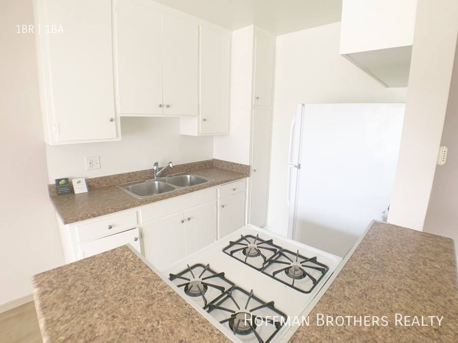 Apartment for rent at 12620 Caswell Ave #4, Los Angeles, CA 90066