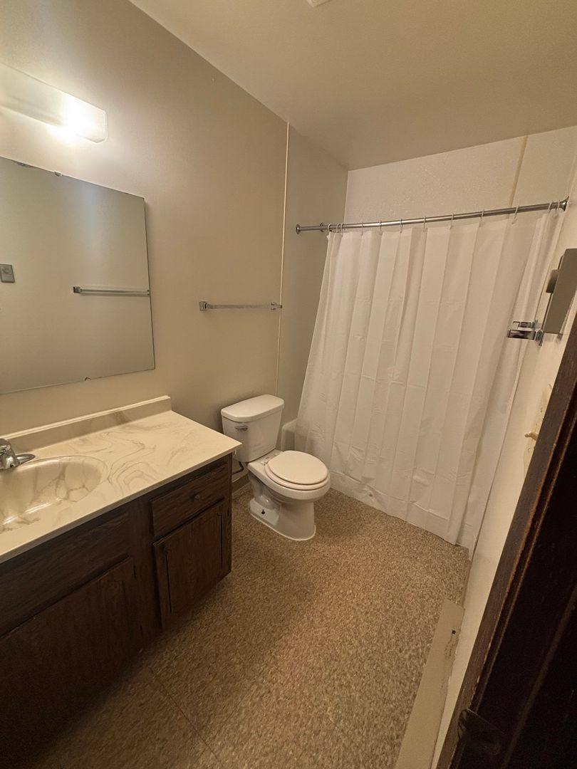 Apartment for rent at 2120 Meadow Lane, Schererville, IN 46375