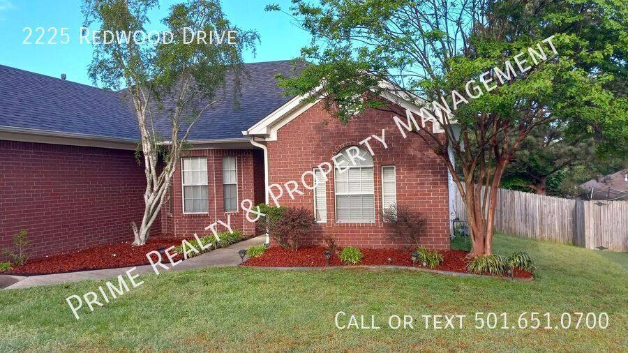 House for rent at 2225 Redwood Dr, Benton, AR 72015