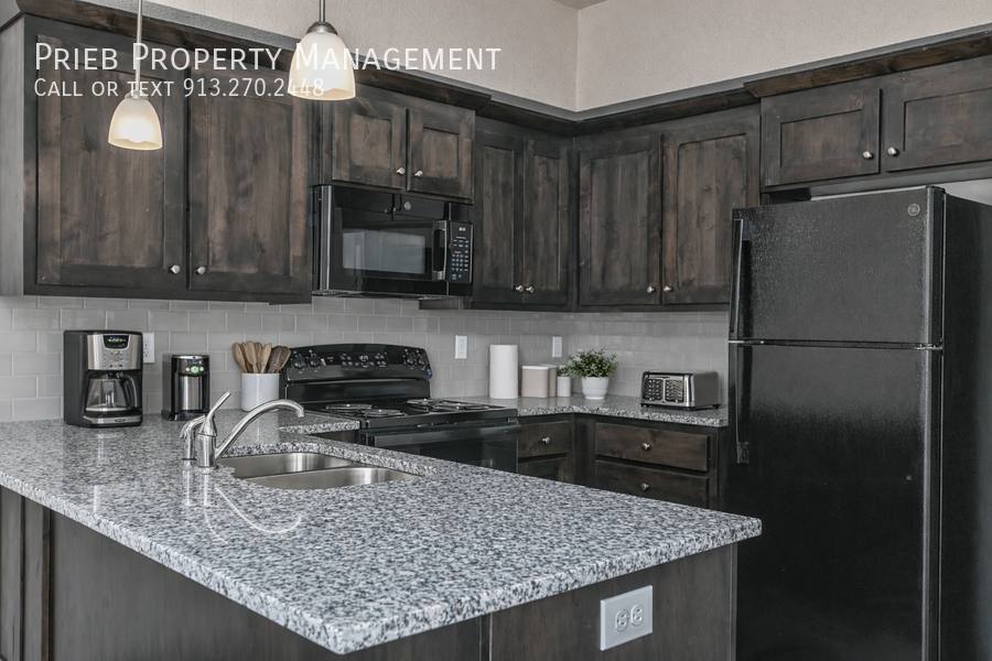 Townhouse for rent at 3205 N 103rd Place #BUILDING 35, Kansas City, KS 66109