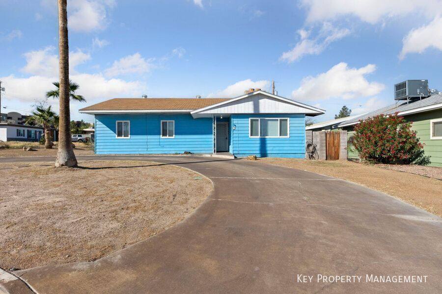 House for rent at 2 Arizona Way, Henderson, NV 89015