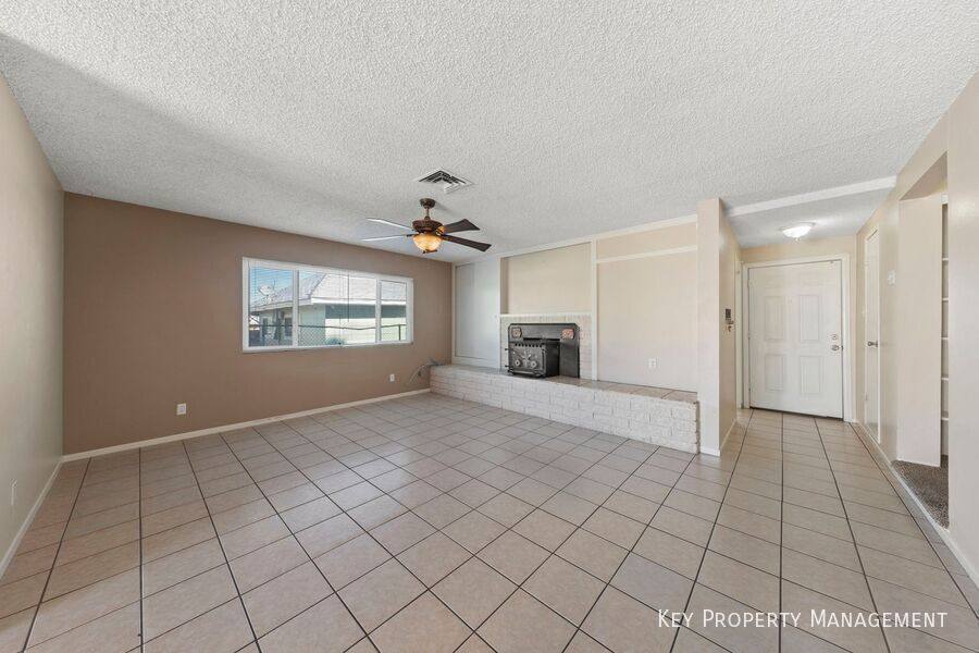 House for rent at 2 Arizona Way, Henderson, NV 89015
