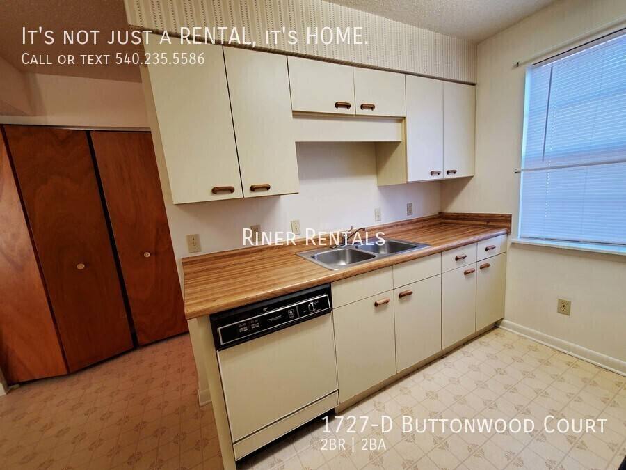 Townhouse for rent at 1727-D Buttonwood Court, Harrisonburg, VA 22802