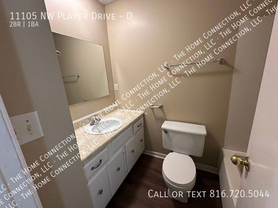 Townhouse for rent at 11105 NW Player Dr #D, Kansas City, MO 64152