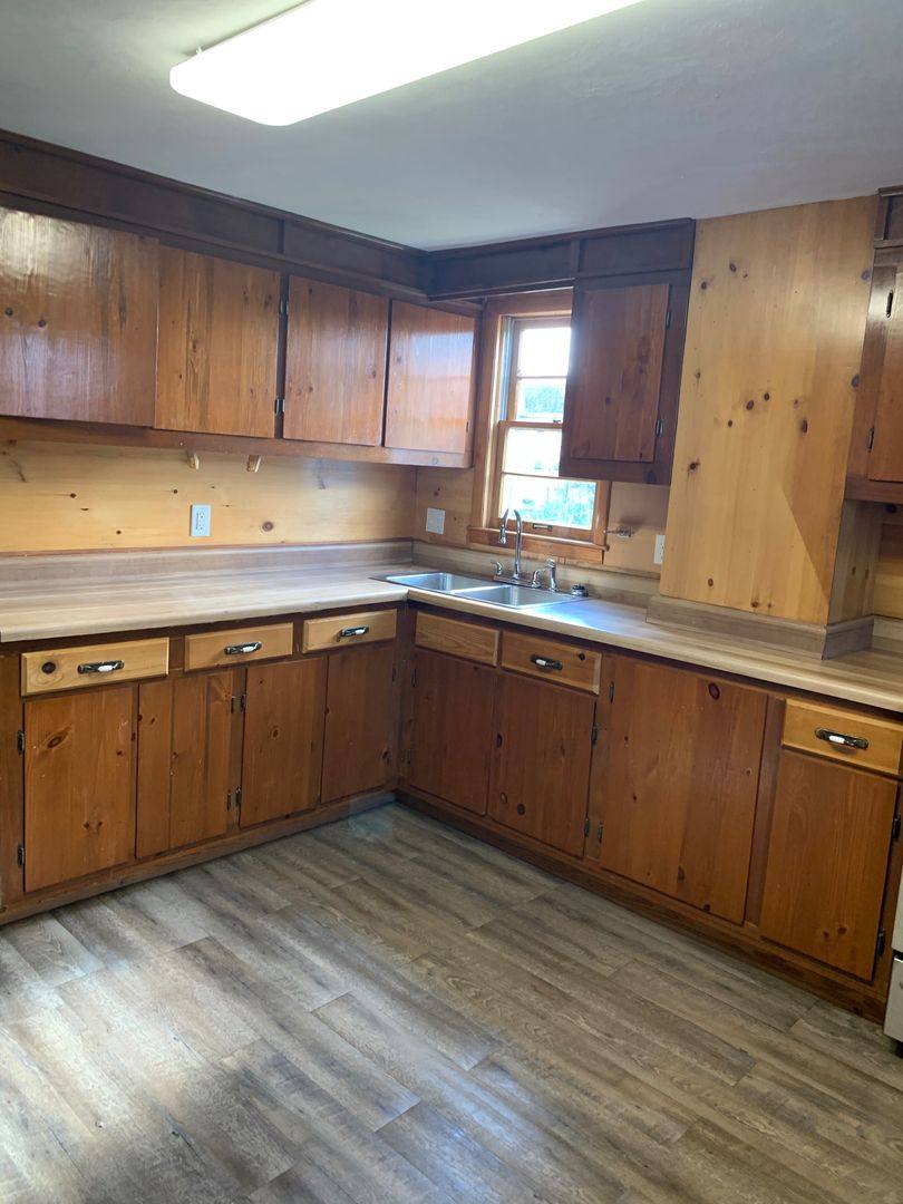 Apartment for rent at 1430 Chapman Ave SW, Roanoke, VA 24016