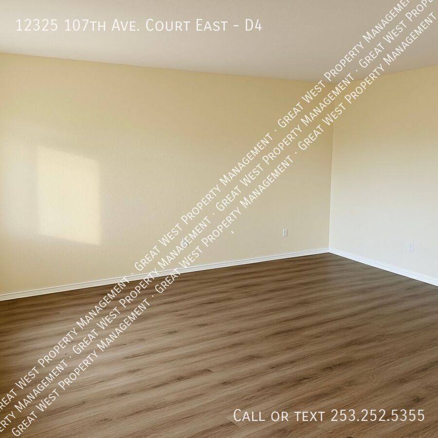 Apartment for rent at 12325 107th Ave Court E #D4, Puyallup, WA 98374