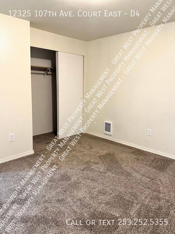 Apartment for rent at 12325 107th Ave Court E #D4, Puyallup, WA 98374