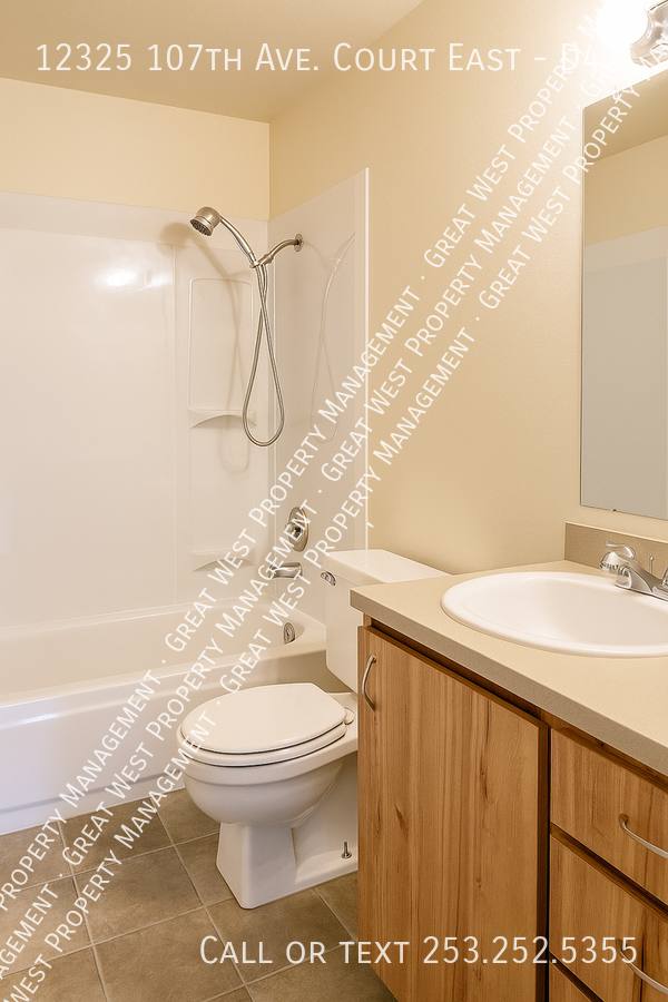 Apartment for rent at 12325 107th Ave Court E #D4, Puyallup, WA 98374