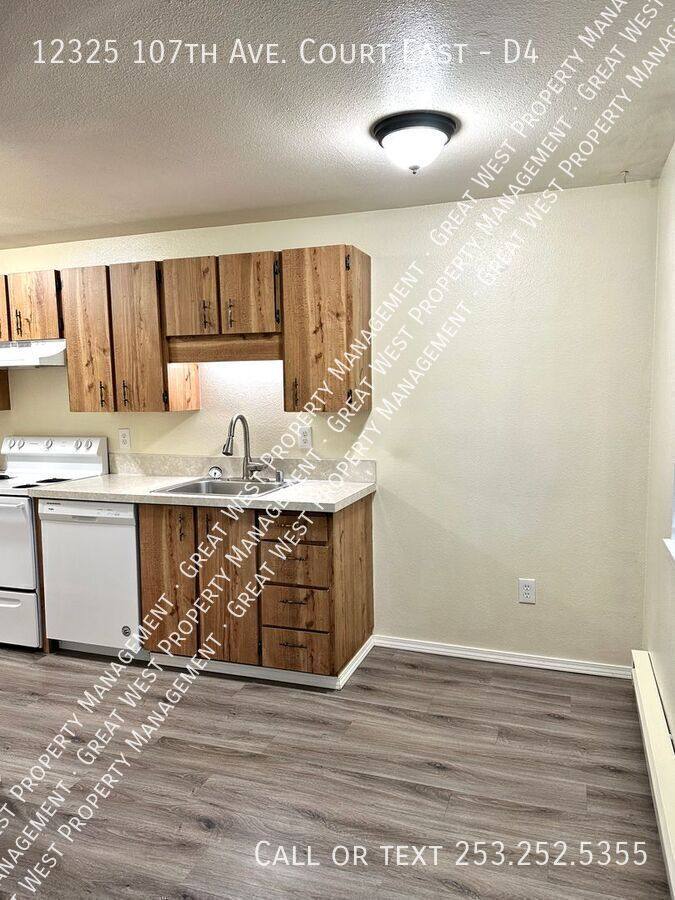 Apartment for rent at 12325 107th Ave Court E #D4, Puyallup, WA 98374