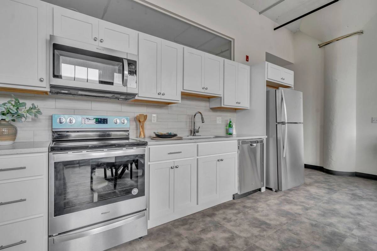 Apartment for rent at 151 Chestnut St, Springfield, MA 01103