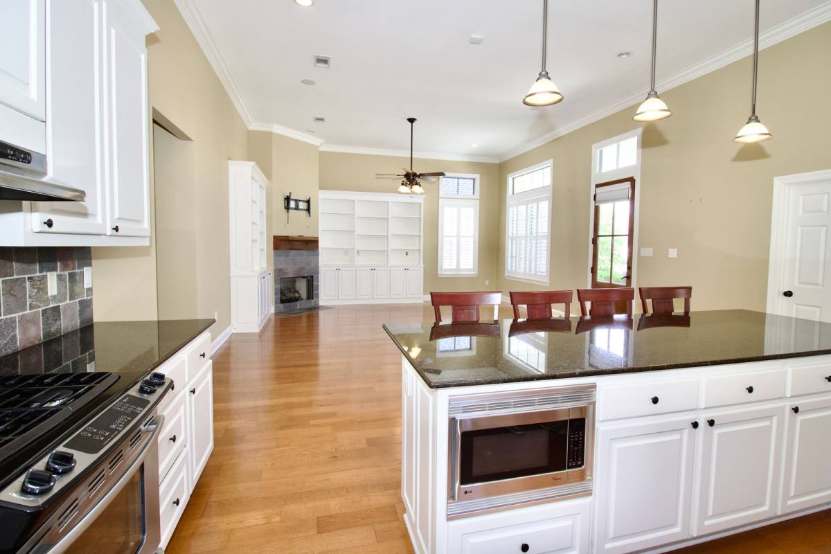 House for rent at 2166 Hillridge Ave, Baton Rouge, LA 70810