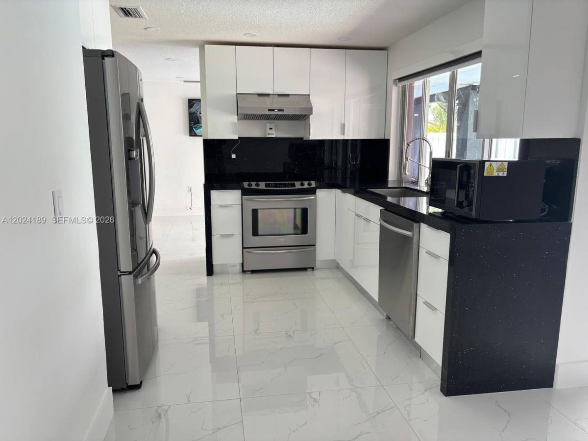 House for rent at 8460 NW 21st St, Fort Lauderdale, FL 33322