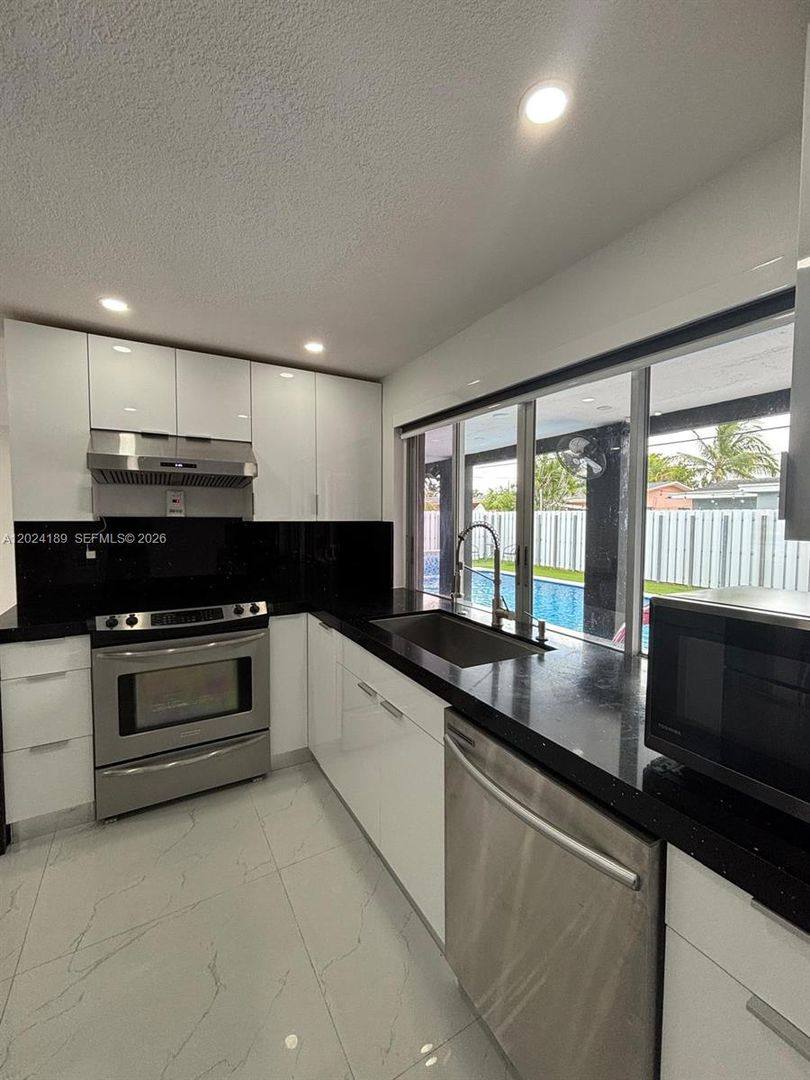 House for rent at 8460 NW 21st St, Fort Lauderdale, FL 33322