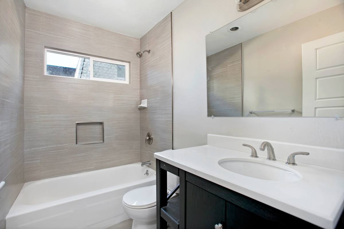 Apartment for rent at 4405 Menlo Ave, San Diego, CA 92115