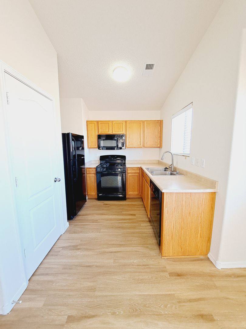 House for rent at 491 Blue Sage Ave SW, Los Lunas, NM 87031