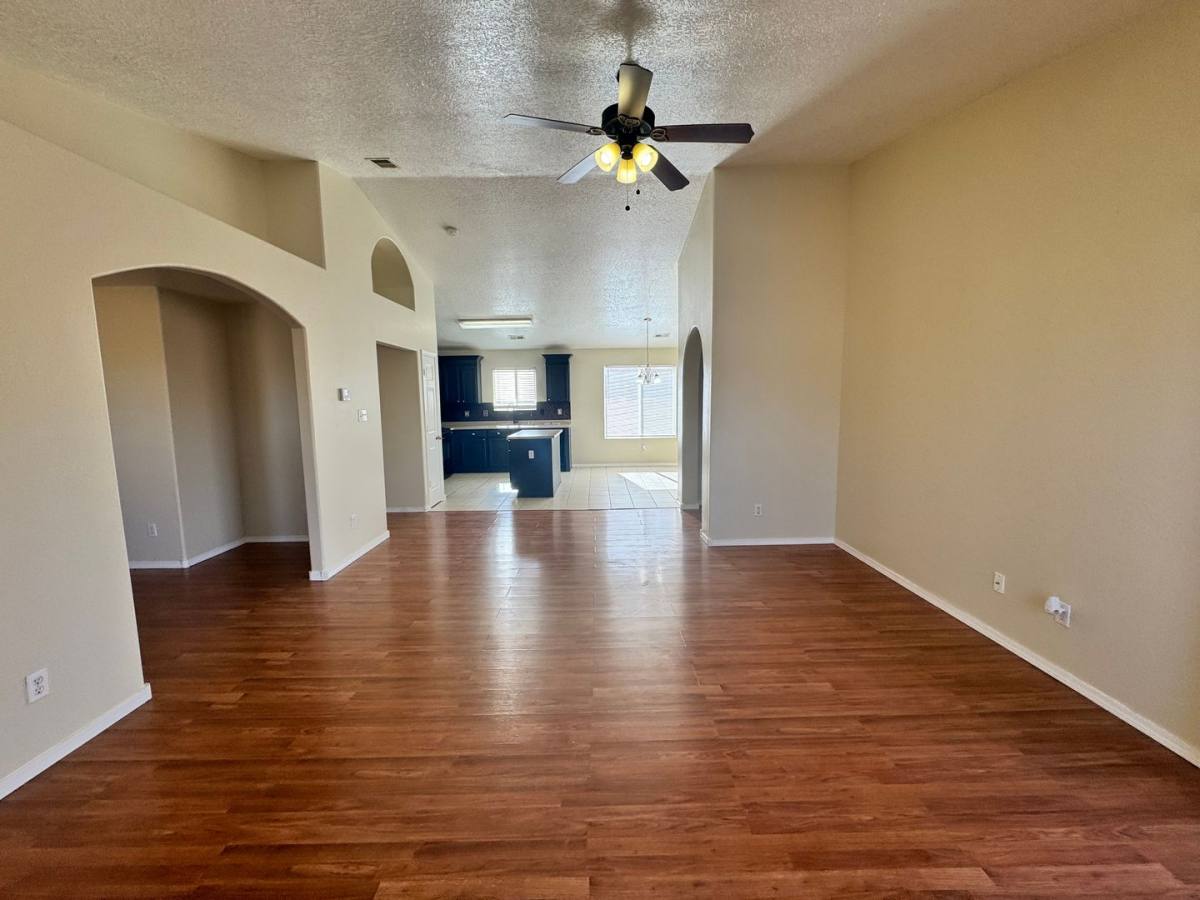 House for rent at 511 Blue Sage Ave SW, Los Lunas, NM 87031
