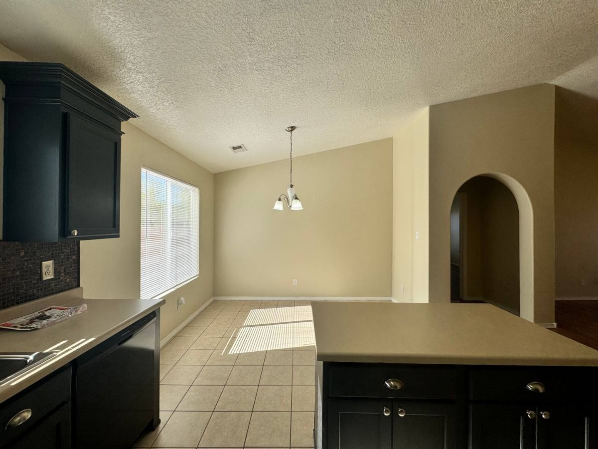 House for rent at 511 Blue Sage Ave SW, Los Lunas, NM 87031