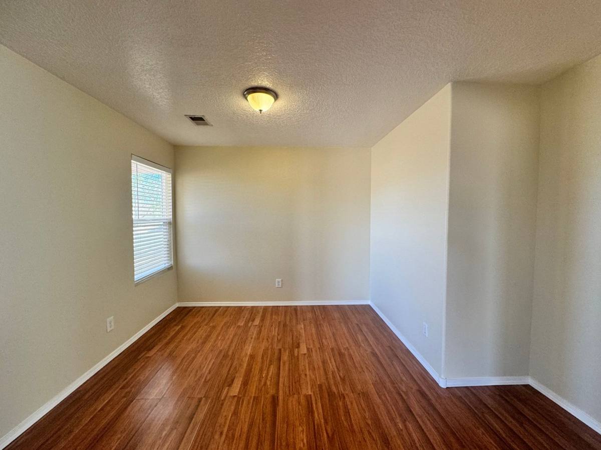 House for rent at 511 Blue Sage Ave SW, Los Lunas, NM 87031