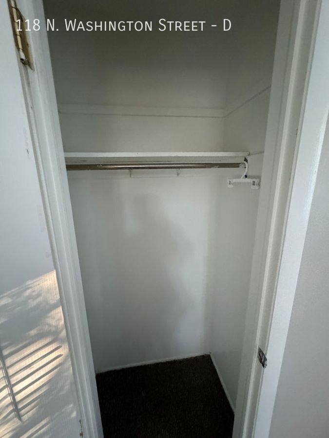 Apartment for rent at 118 N Washington St #D, Delaware, OH 43015