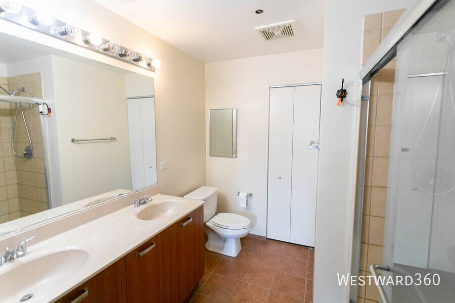 Apartment for rent at 111 S Morgan St #402, Chicago, IL 60607