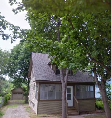 House for rent at 253 Queen Ave N, Minneapolis, MN 55405