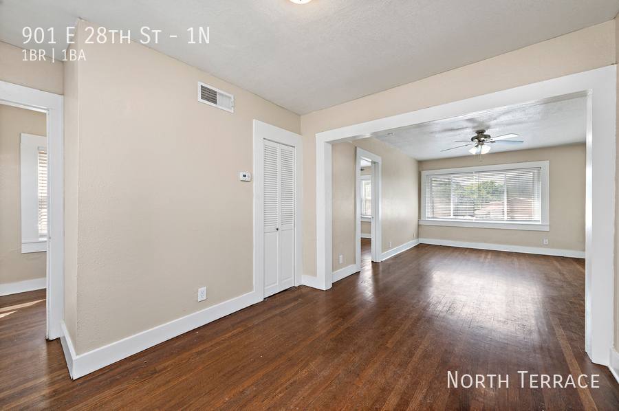 Apartment for rent at 901 E 28th St #1N, Kansas City, MO 64109