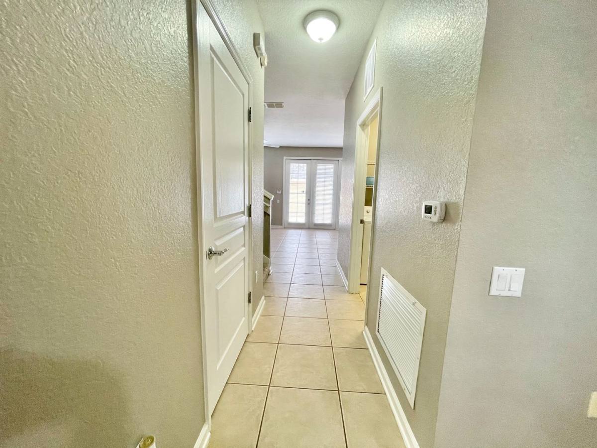 Townhouse for rent at 7727 Fairgrove Ave, Windermere, FL 34786