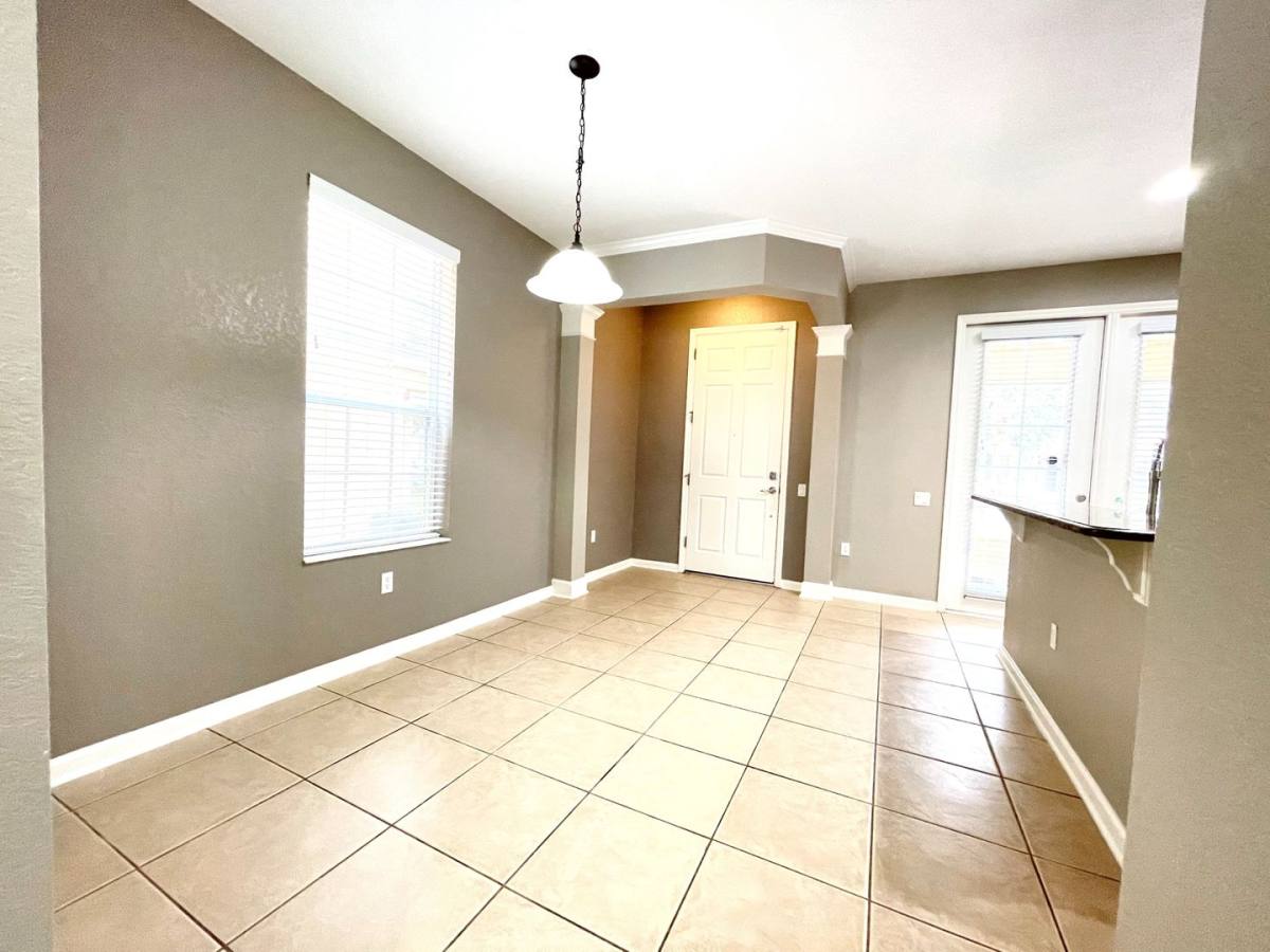 Townhouse for rent at 7727 Fairgrove Ave, Windermere, FL 34786