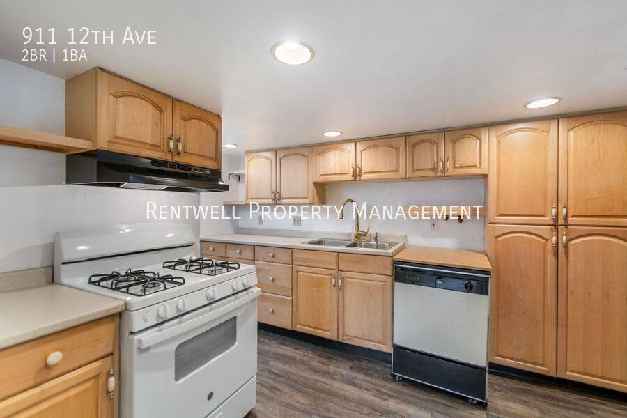 House for rent at 911 12th Ave, Beaver Falls, PA 15010