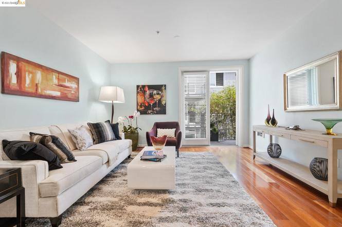 Condo for rent at 3090 Glascock St #306, Oakland, CA 94601