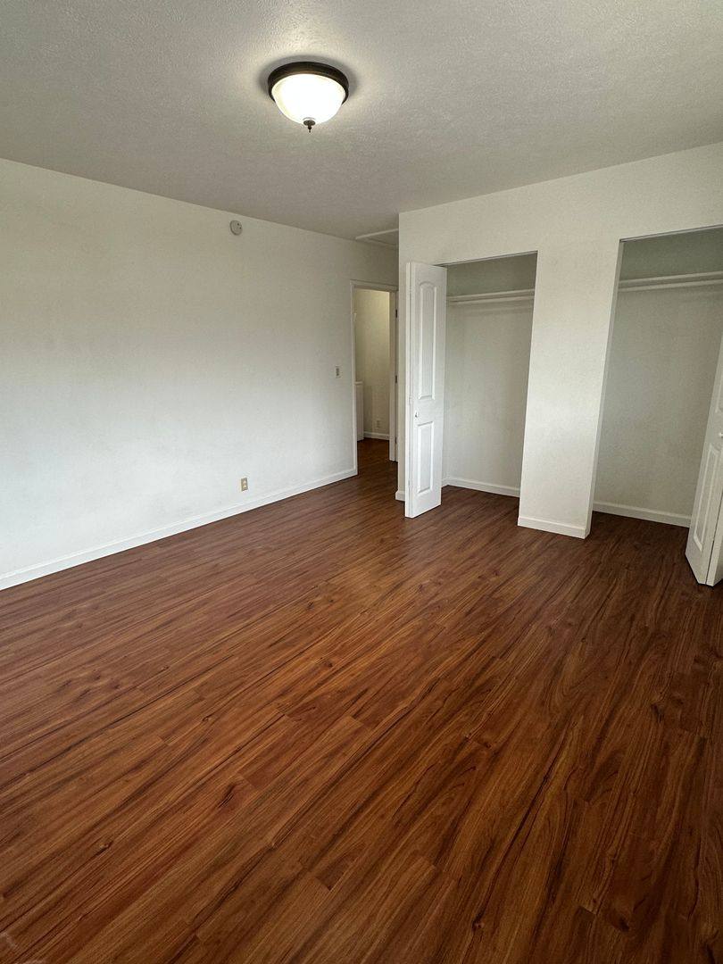 Apartment for rent at 922 Wiliwili St, Honolulu, HI 96826