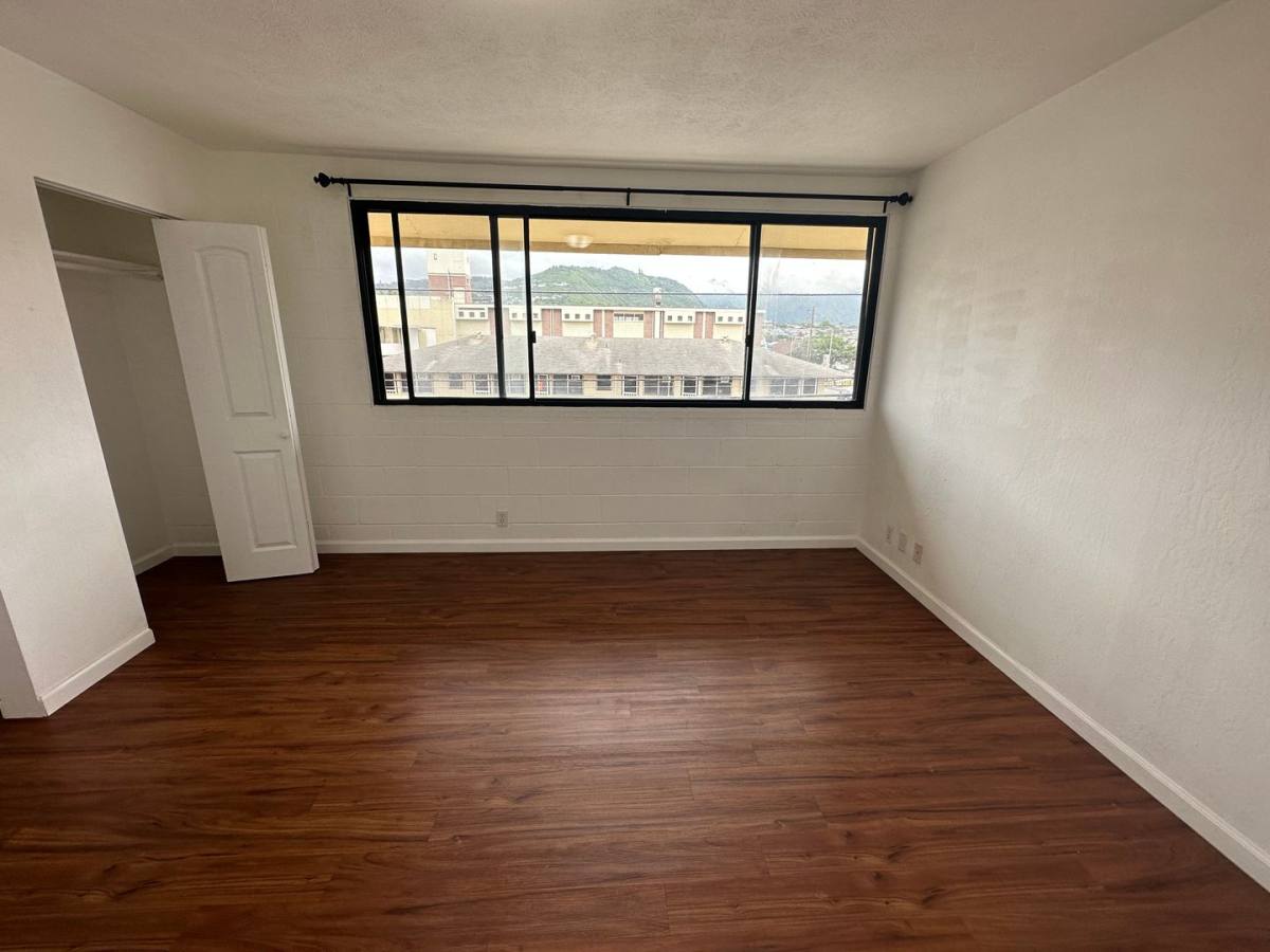 Apartment for rent at 922 Wiliwili St, Honolulu, HI 96826