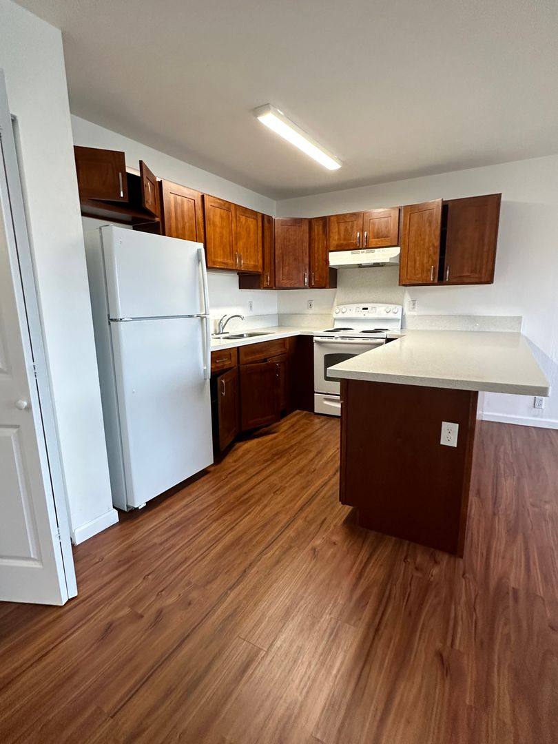 Apartment for rent at 922 Wiliwili St, Honolulu, HI 96826