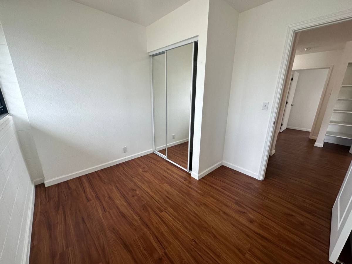 Apartment for rent at 922 Wiliwili St, Honolulu, HI 96826