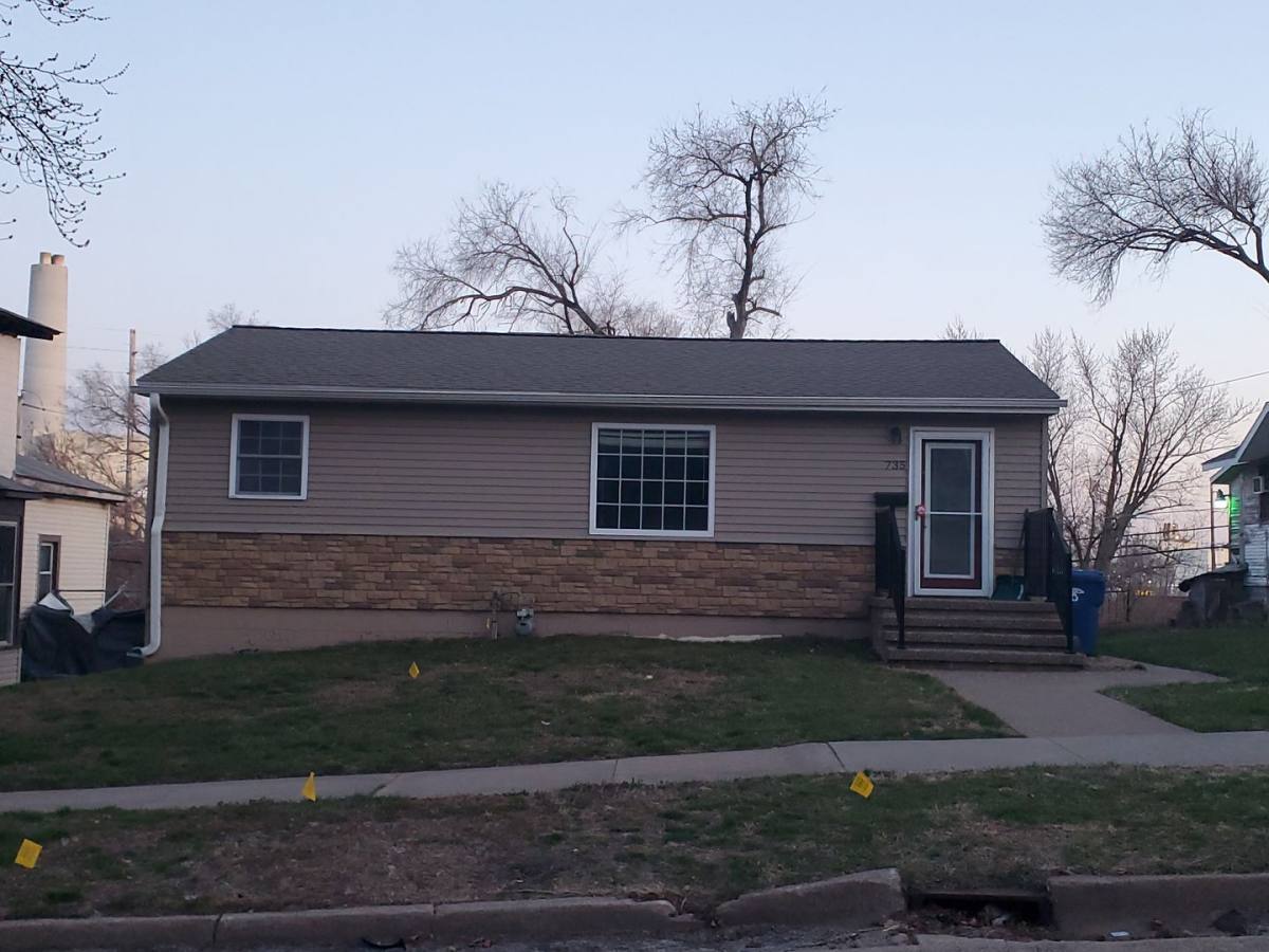 House for rent at 735 14th Ave S, Clinton, IA 52732