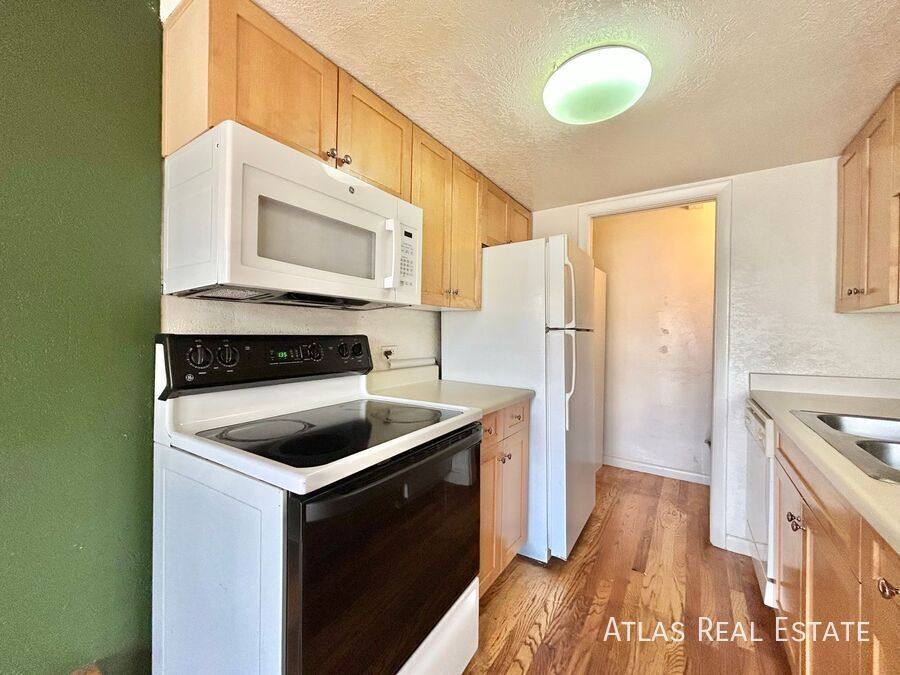 Condo for rent at 200 N Pearl St #206, Denver, CO 80203