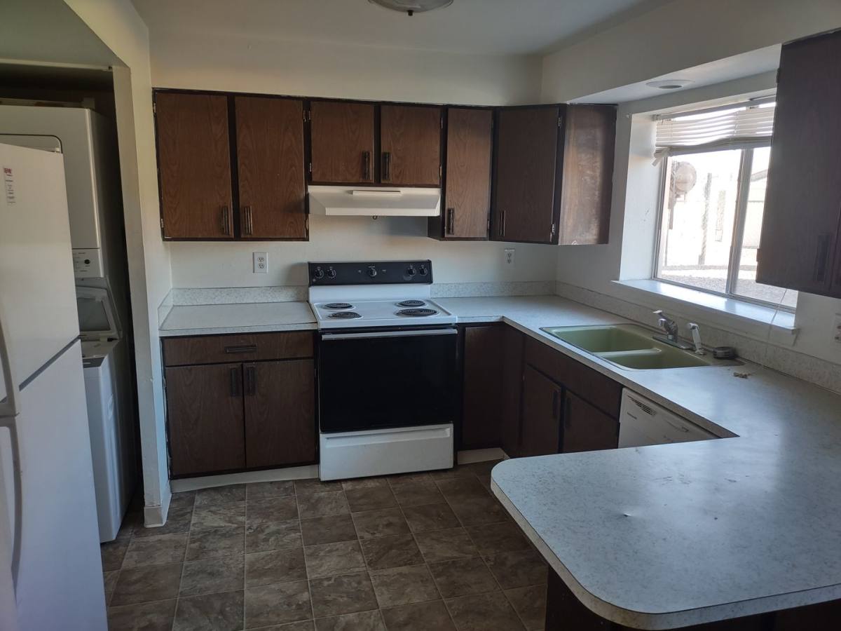 Apartment for rent at 167 Bonnymede, Pueblo, CO 81001