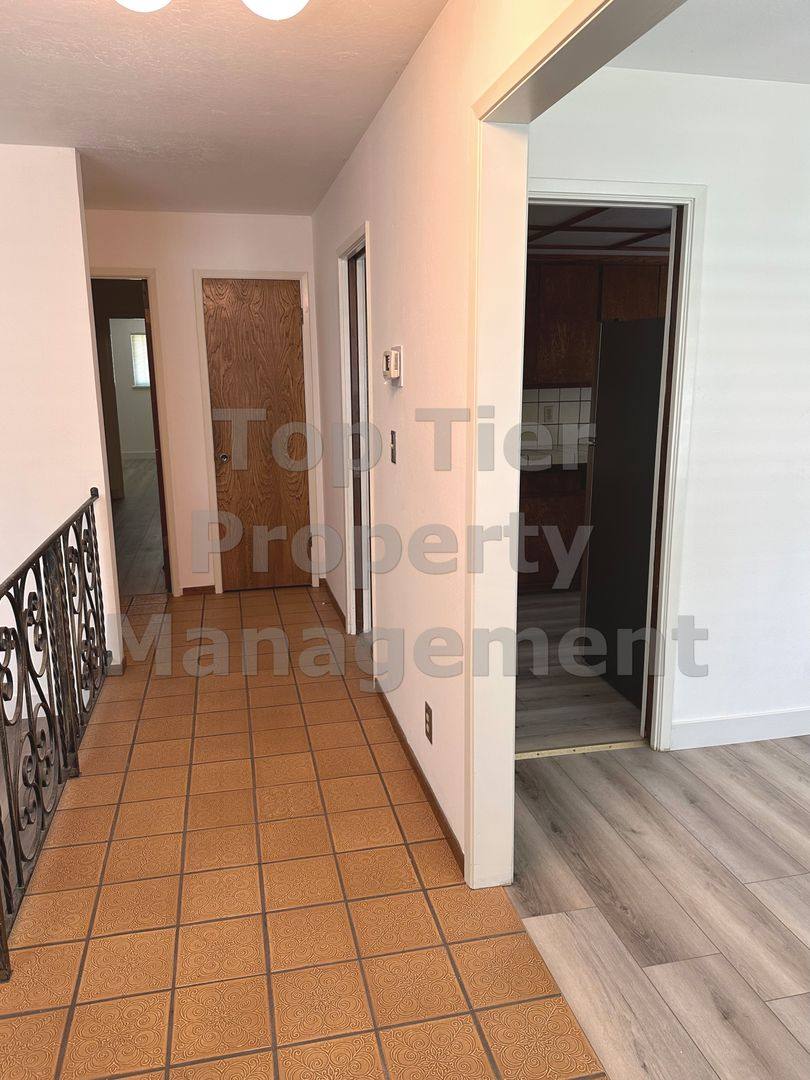 House for rent at 2265 Walnut Blvd, Walnut Creek, CA 94597