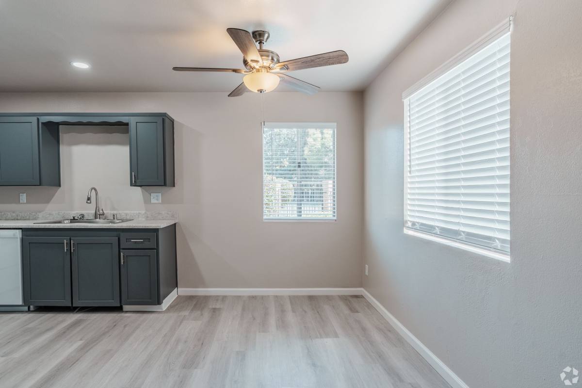 Apartment for rent at 4620 W Douglas Ave, Visalia, CA 93291
