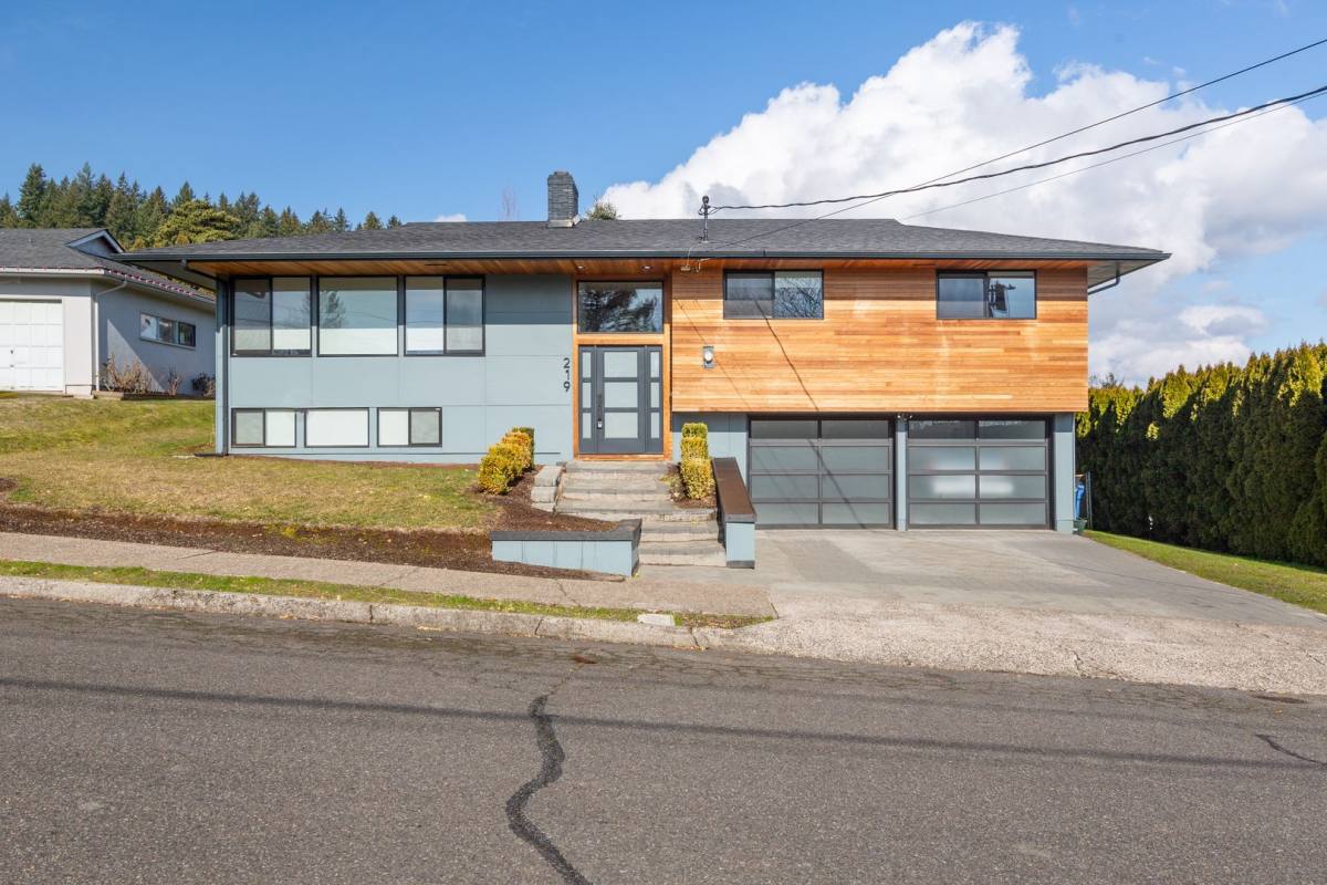 House for rent at 219 NW 19th Ave, Camas, WA 98607