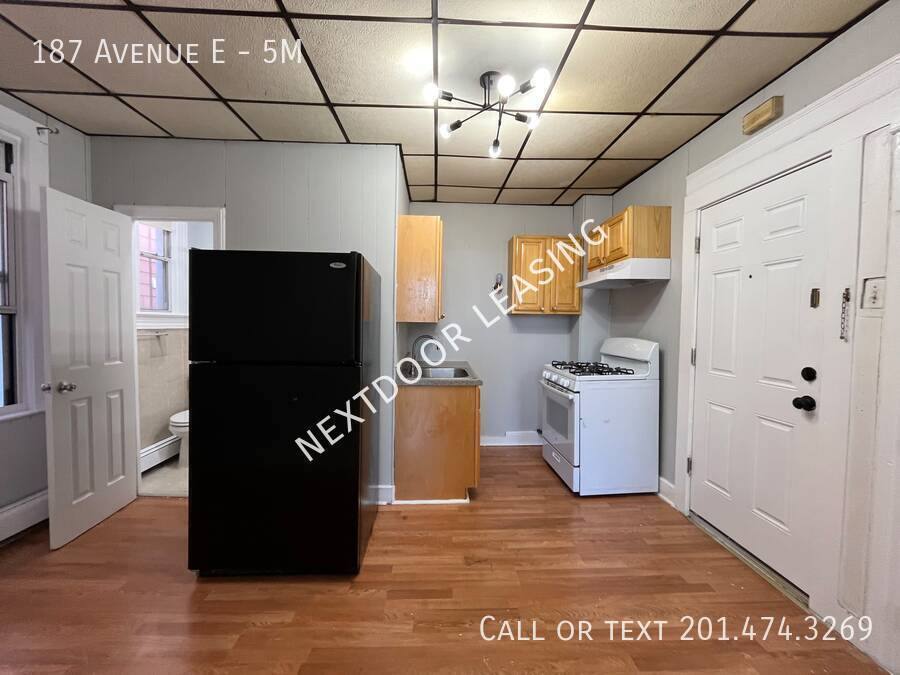 Apartment for rent at 187 Ave E #5M, Bayonne, NJ 07002